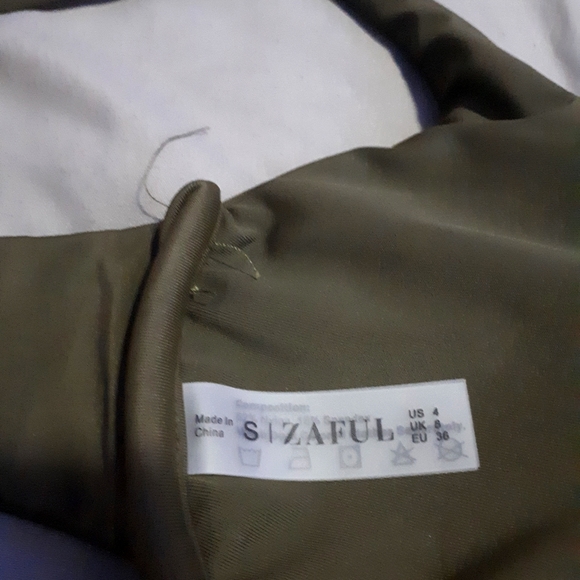 Zaful Brand New Underwire Plunge Bikini - Picture 3 of 4